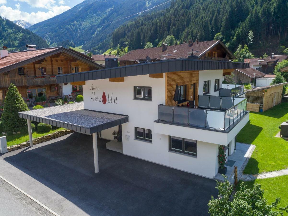 Ferienwohnung Apart Herzblut Mayrhofen Exterior foto